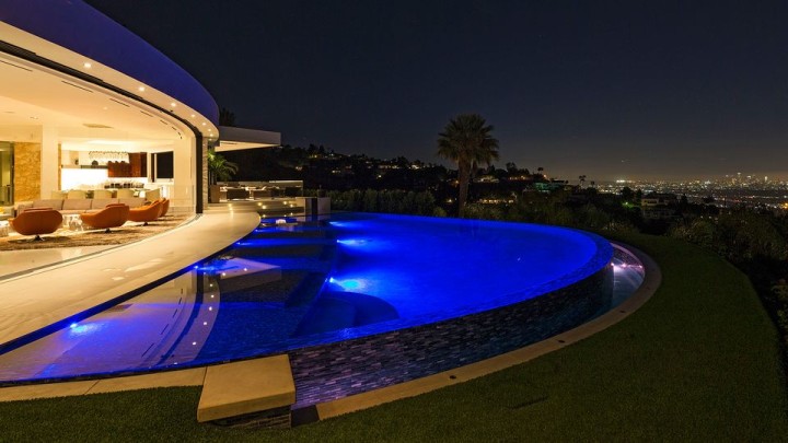 Notch-Beverly-Hills-Mansion-Pool