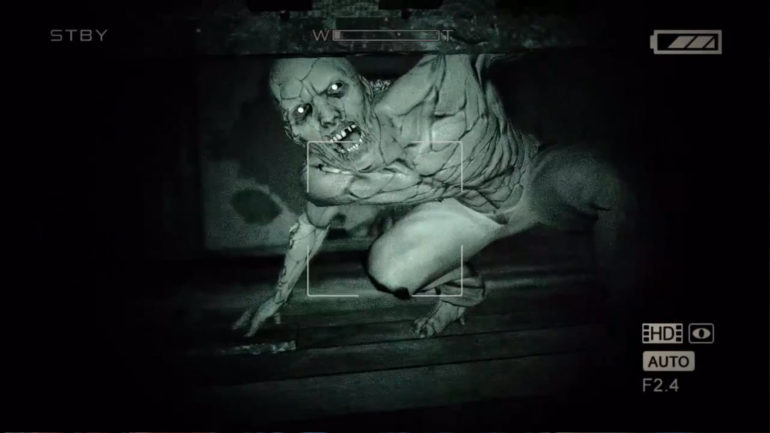 Outlast-Monster-on-Camera