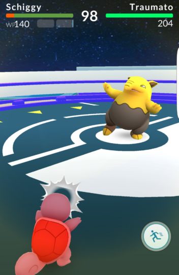 Pokemon-GO-Arena-Schiggy-getting-Hit-format