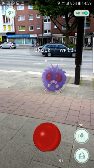 Pokemon-GO-Screenshot-Bluzuk-Street