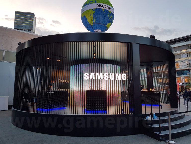 Samsung-DiscoVR-4D-Experience-Booth