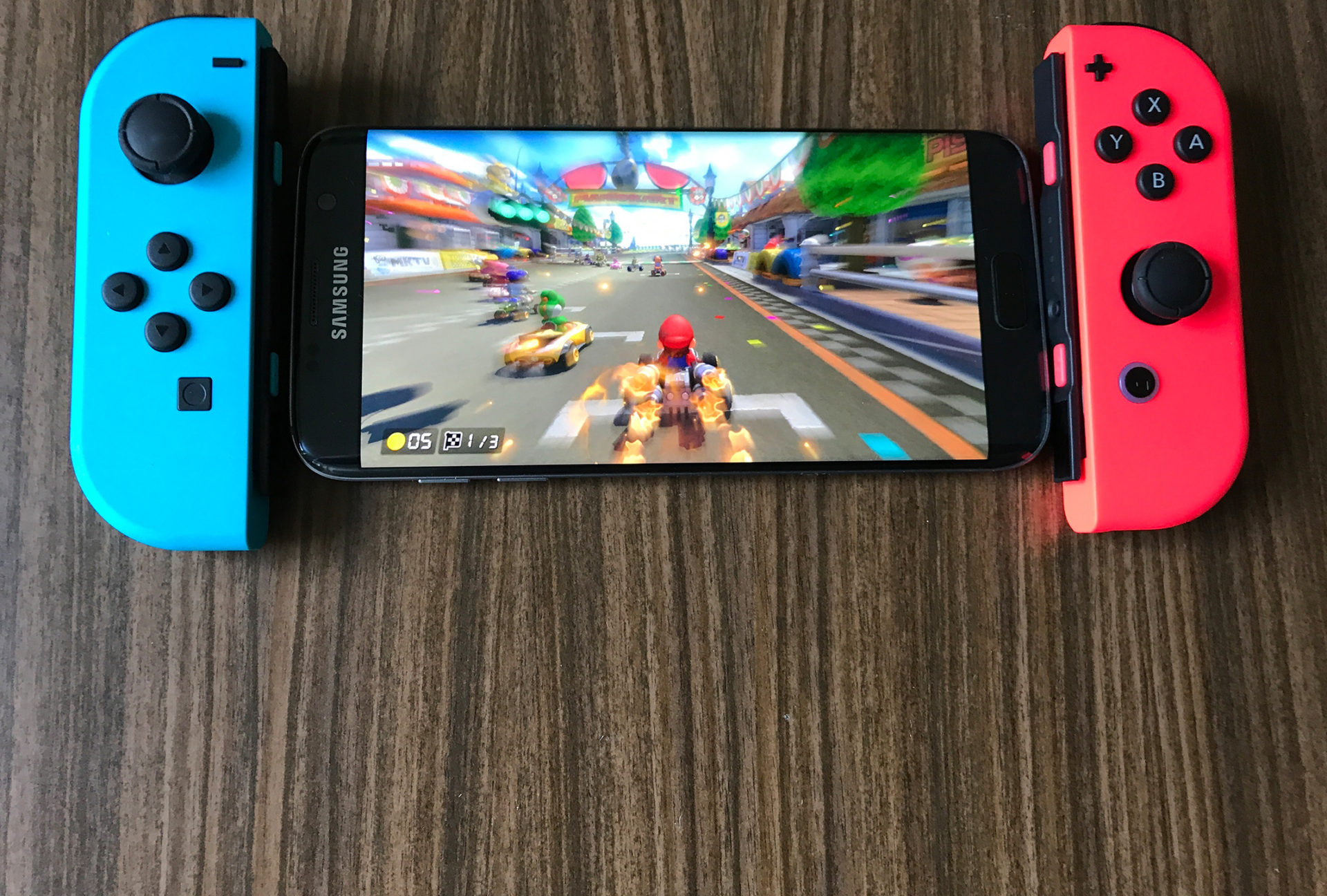 Nintendo Switch JoyCons lassen sich mit Android Smartphones koppeln